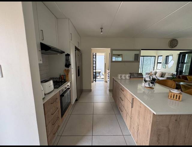 4 BEDROOM PROPERTY TO RENT IN WILGEHEUWEL